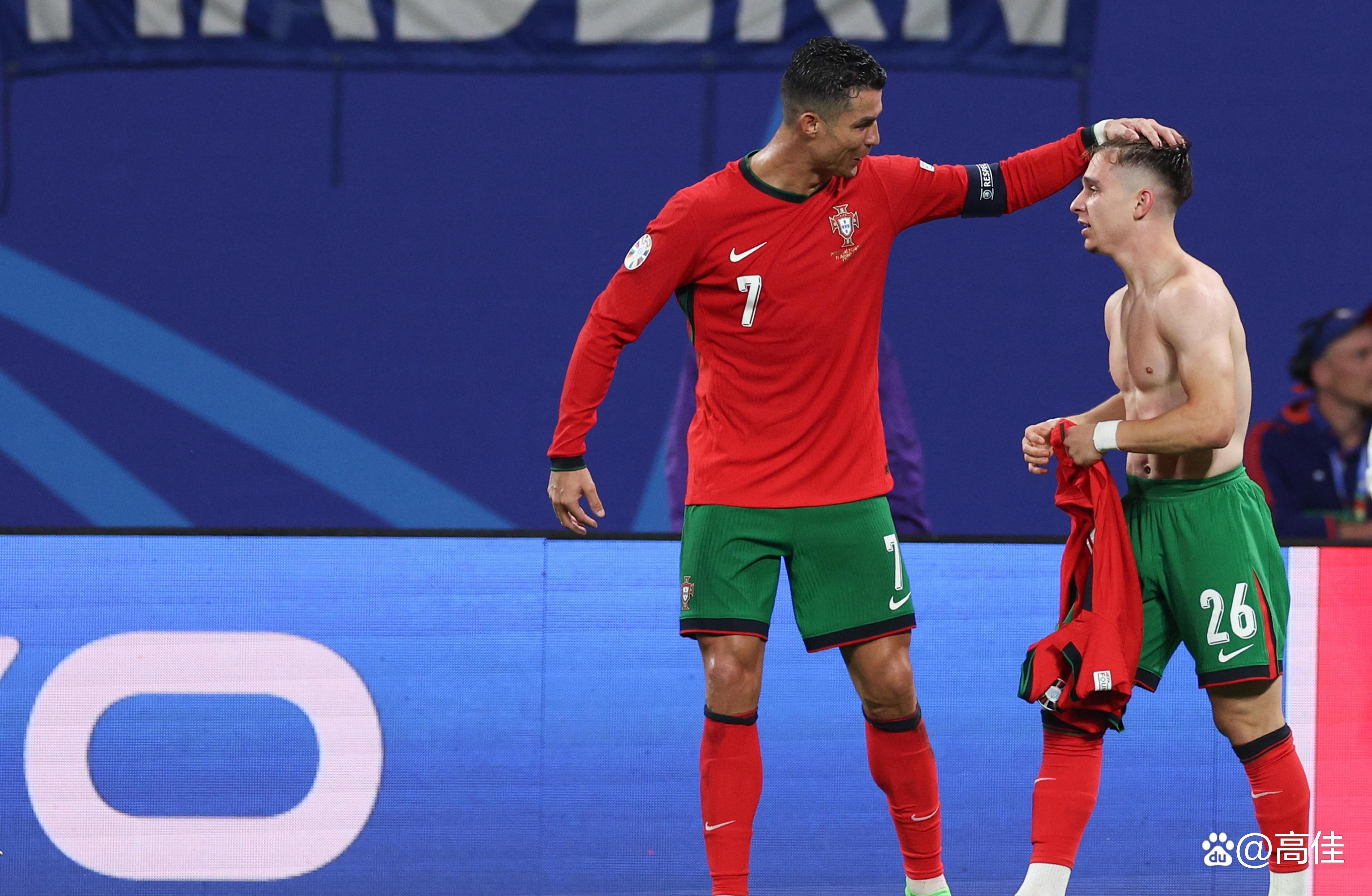 葡萄牙险胜切尔西,萨拉赫关键制胜 葡萄牙险胜切尔西,萨拉赫关键制胜