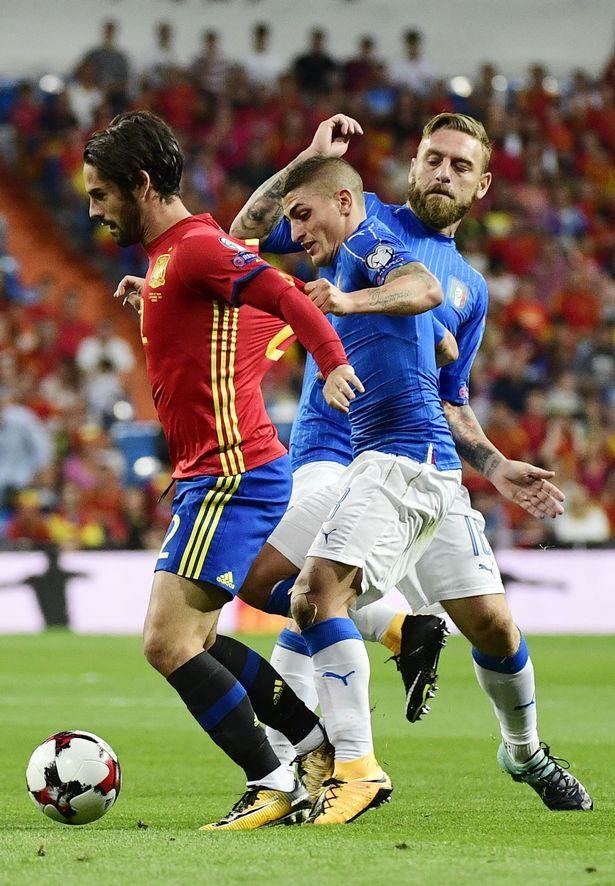 西班牙碾压丹麦，卡塞米罗惊艳世界