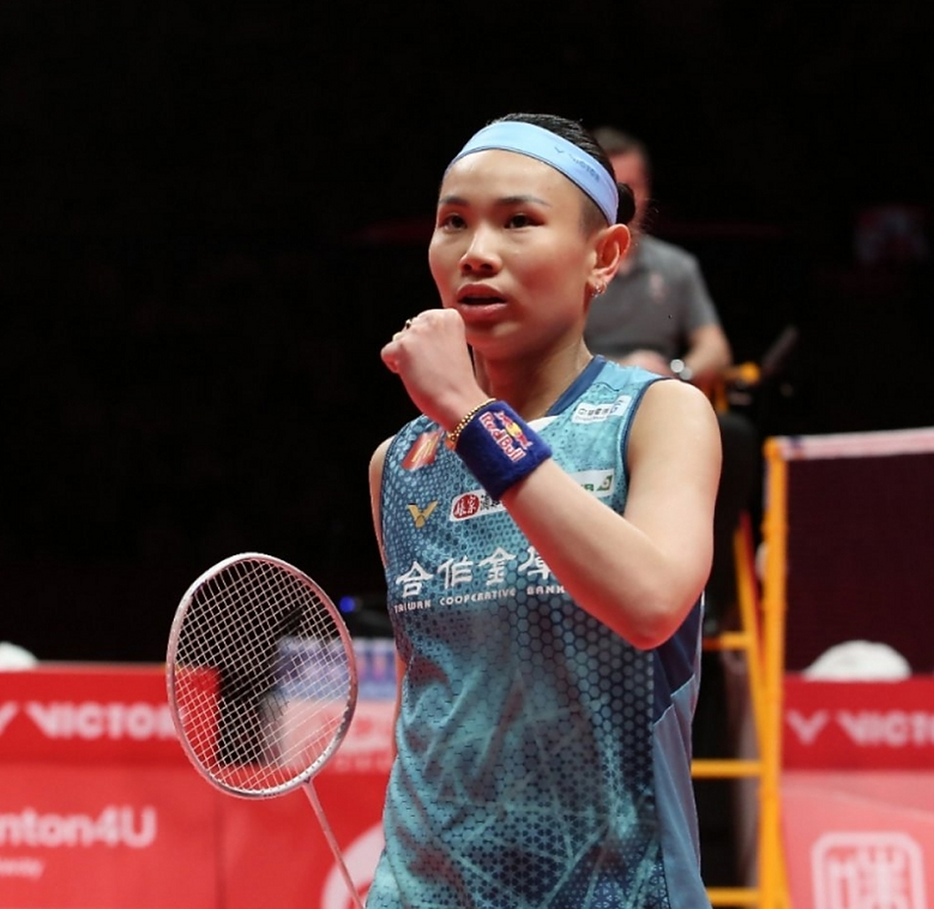 泰国羽毛球队完胜英格兰羽毛球队，戴资颖惊艳世界