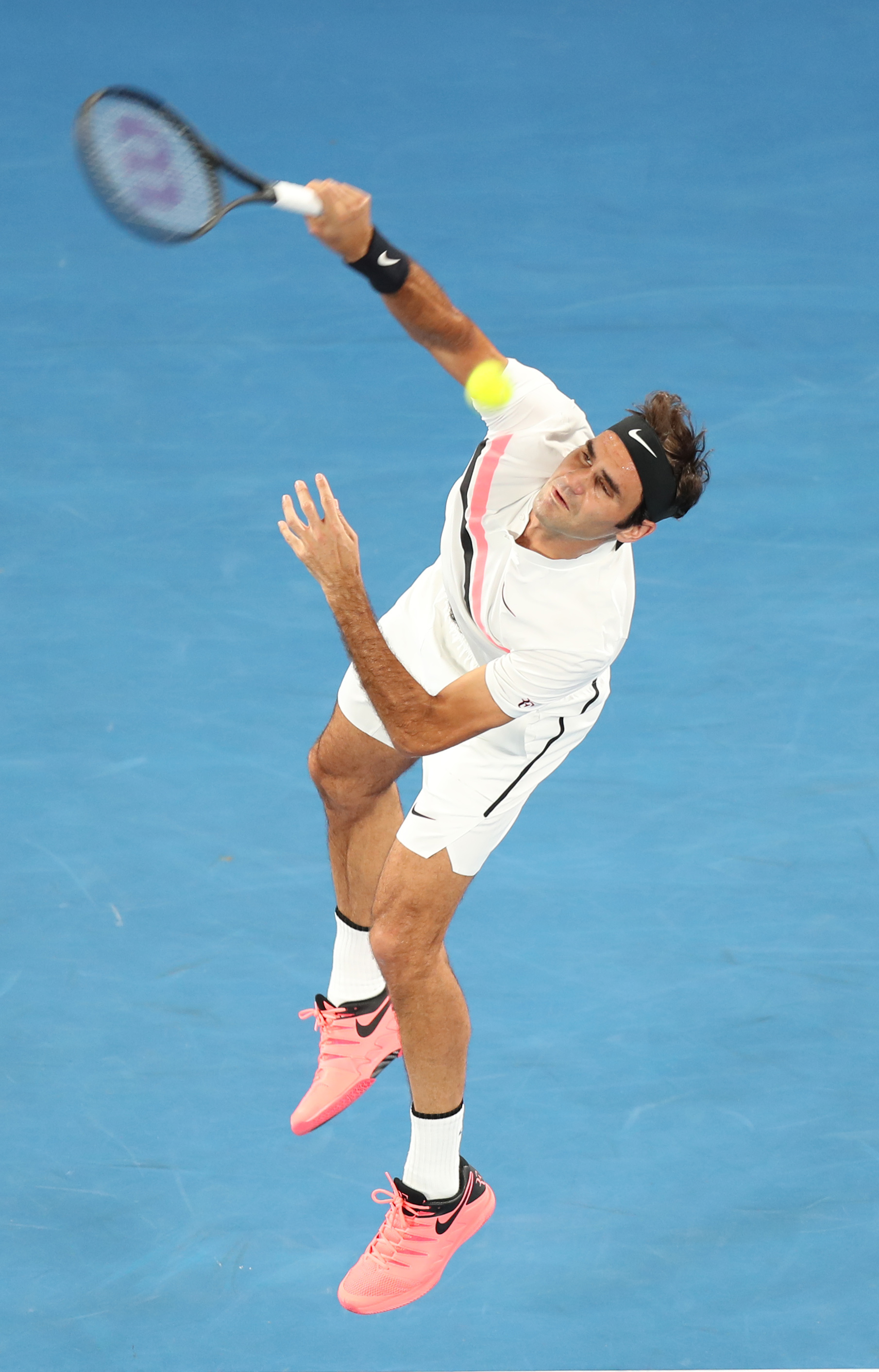 意大利网球队爆冷西班牙网球队，费德勒制霸全场