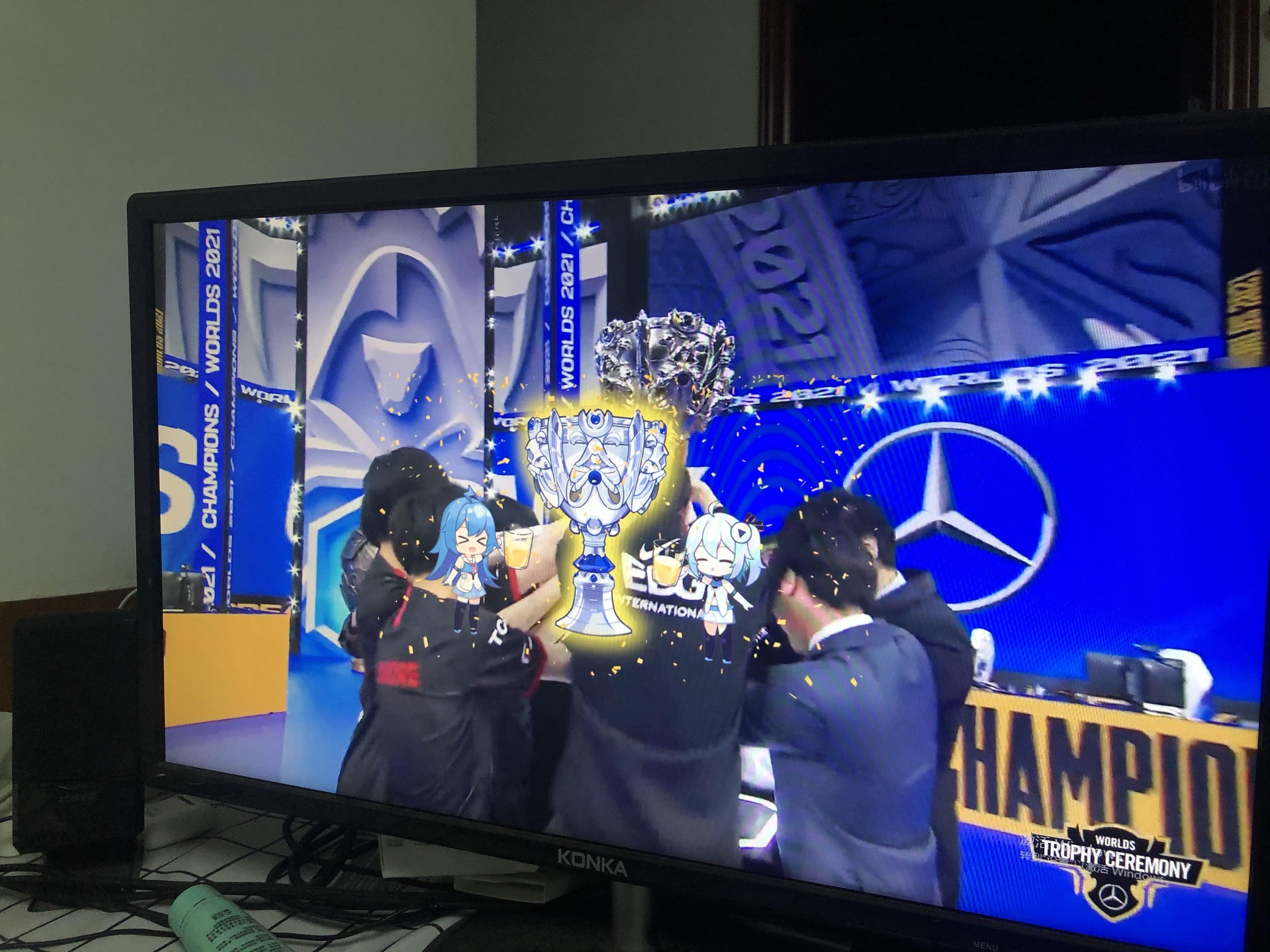 EDG鏖战C9，Ssumday送出助攻