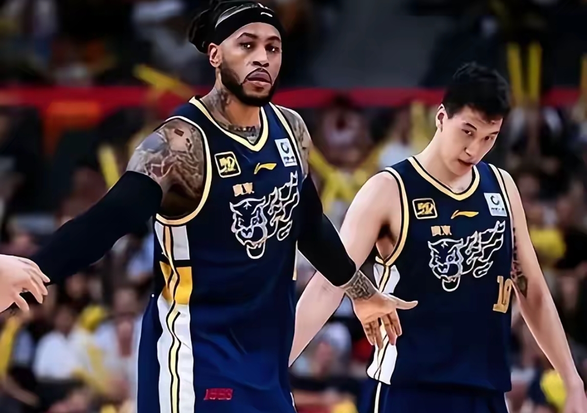 包含橄榄球赛程公布，焦点大战一触即发的词条