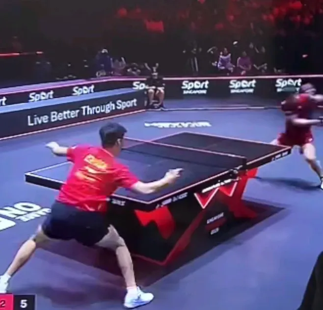 比分分析选手刷新世界纪录,震撼全场 比分分析选手刷新世界纪录,震撼全场