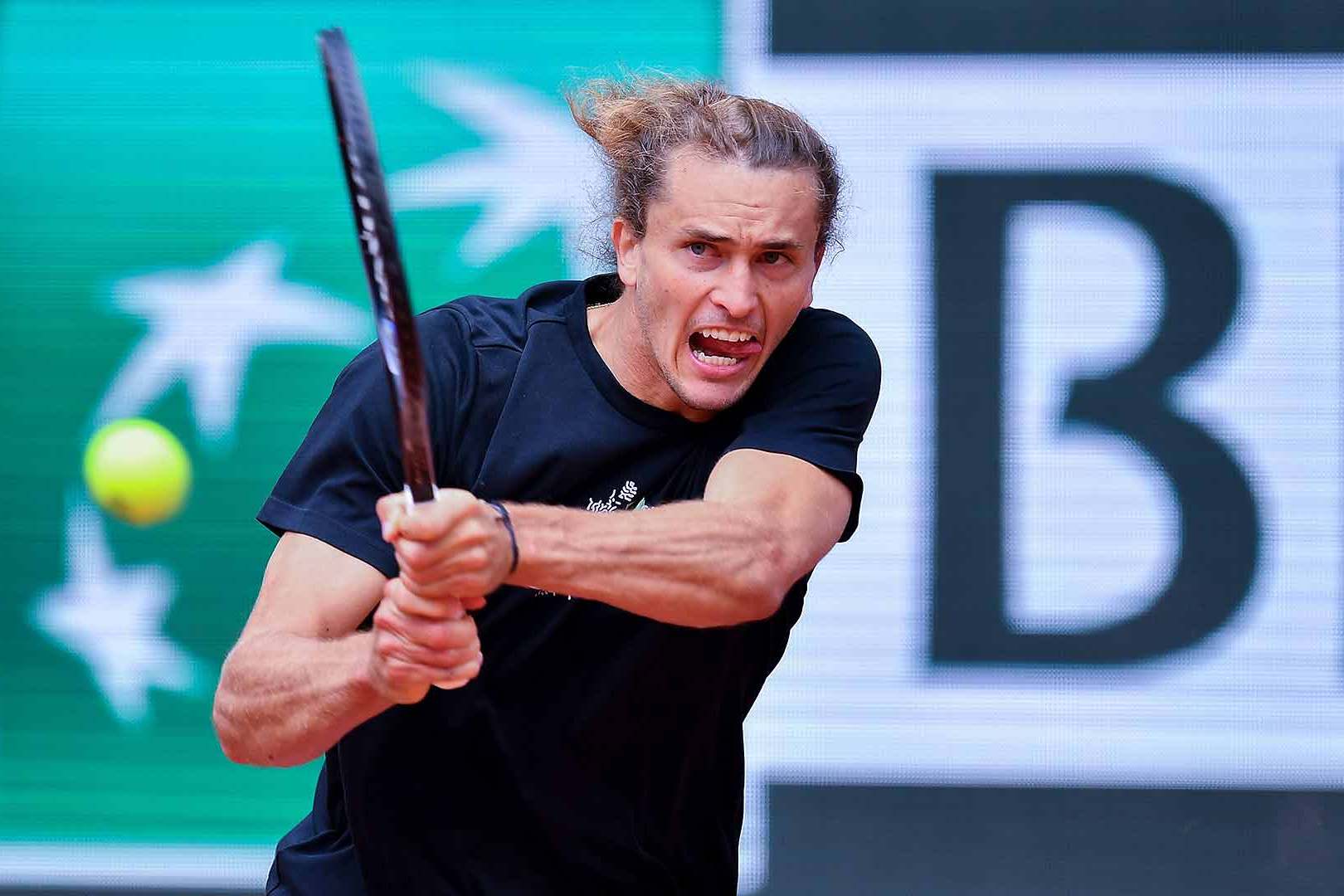 拉沃尔杯逆转联合杯，兹维列夫点燃赛场