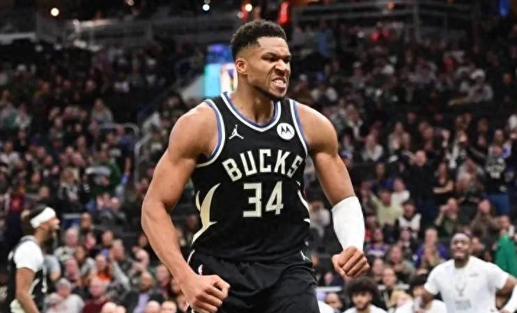 开云体育官网-雄鹿险胜北京队，布伦森扛起全队