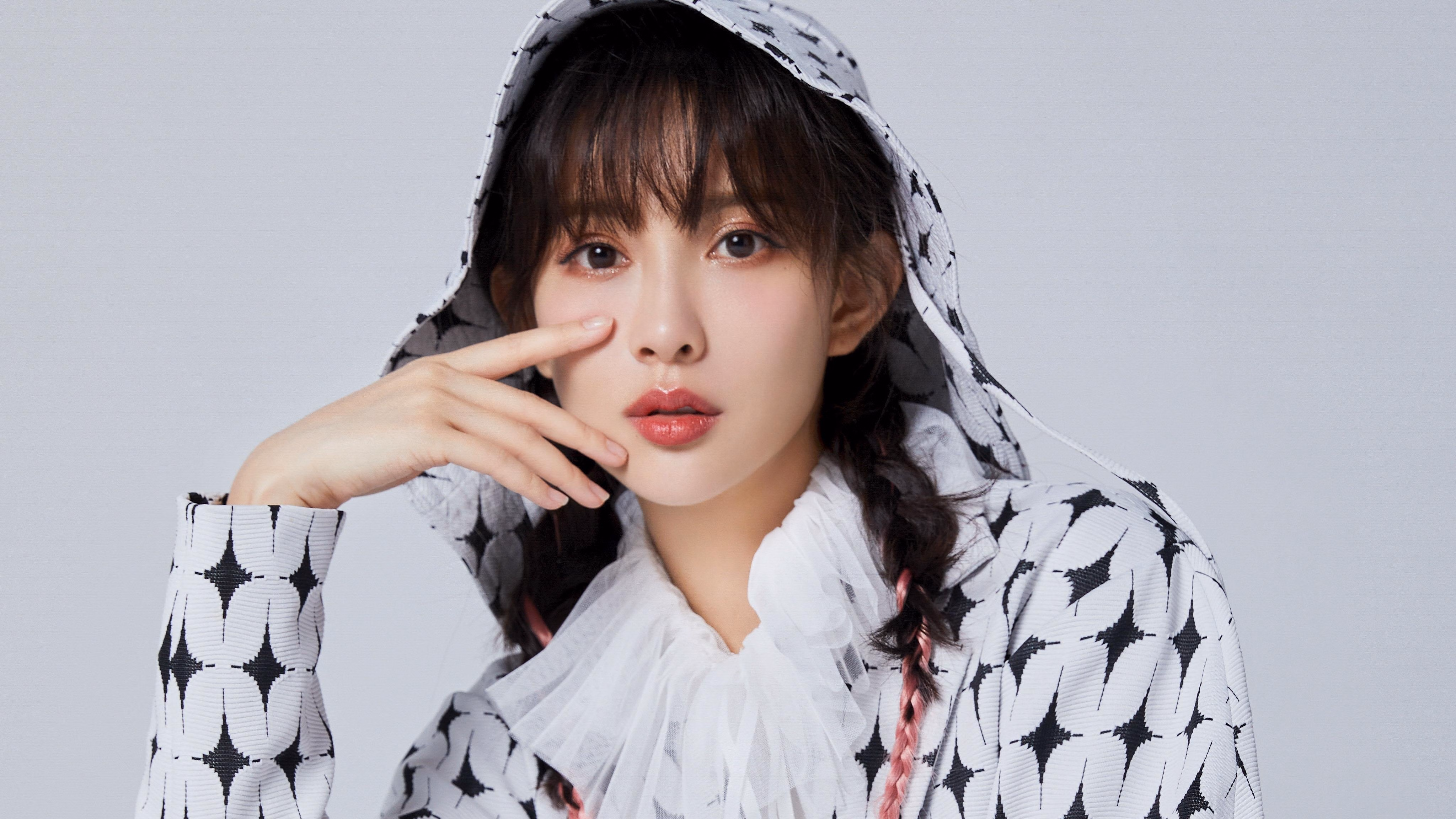 欧冠淘汰赛的篮球投射，火箭全面压制鹈鹕之战