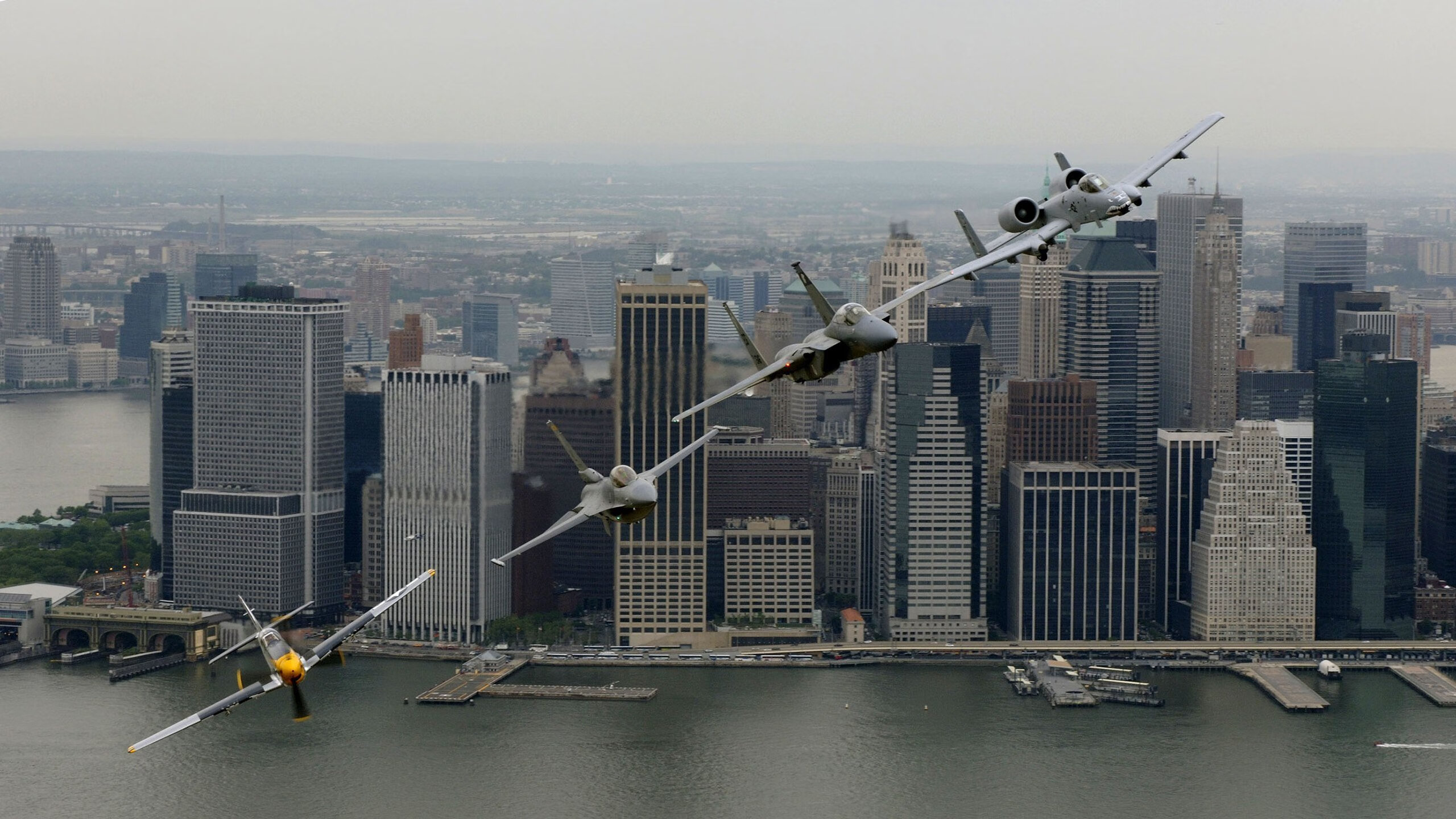 当安第斯雄鹰掠过地中海,一场改写足球版图的非典型欧冠决赛