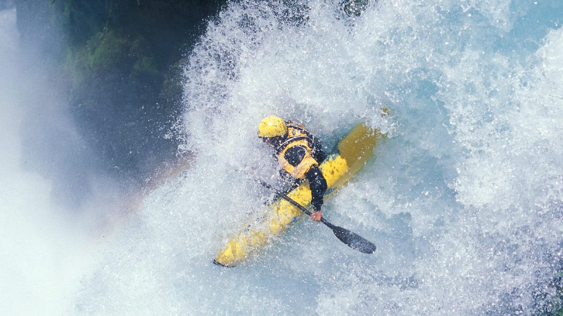 篮球的岔路口，新传说与旧秩序，都在此刻发生