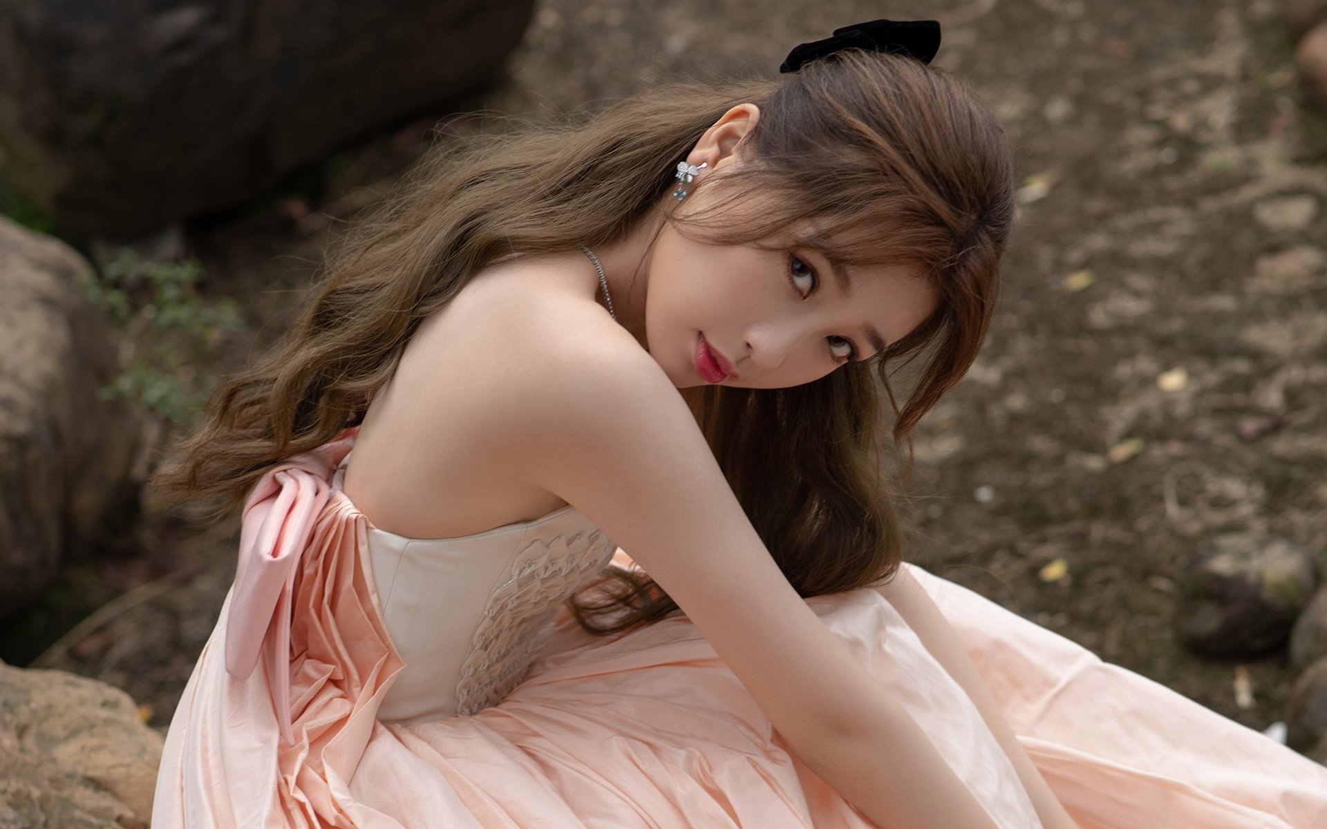 开云体育官网-冰封巨轮，霍勒迪一人凿穿洛杉矶，爵士乐章窒息快船航路