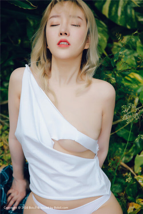 唯一性，镜像中站出的那个人