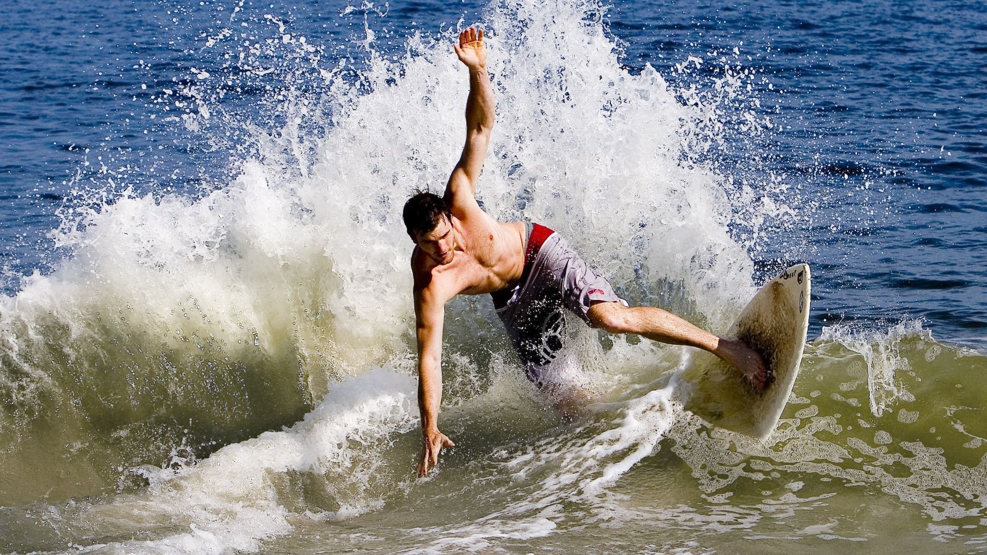 开云体育APP下载-年度焦点之战之夜，米切尔末节封神，率队逆袭